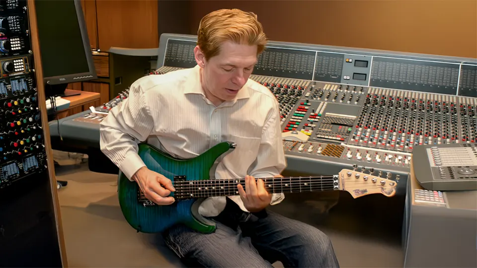 <p class="exampleTitle">“Strip Mall Gourmet” <span class="inlineExampleRecorded">Studio</span></p><p class="exampleFeaturing">(feat. Jay Graydon)</p><p class="exampleArtist">Mutual Appreciation Society</p>